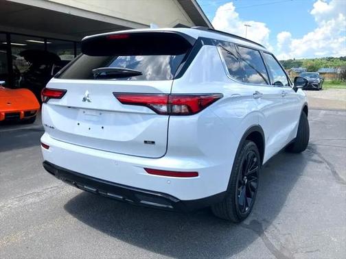 2023 Mitsubishi Outlander SE Black Edition S-AWC
