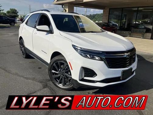White 2022 Chevrolet Equinox AWD 4dr RS