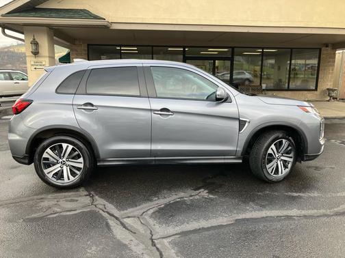 2024 Mitsubishi Outlander Sport SE