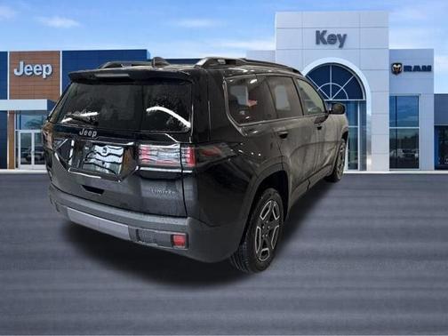 Diamond Black 2026 Jeep Cherokee LAREDO/LIMITED