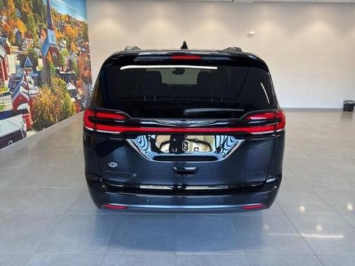 2026 Chrysler Pacifica Limited