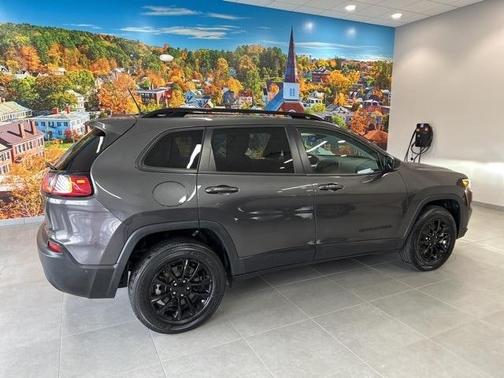 2023 Jeep Cherokee Altitude Lux