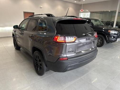 2023 Jeep Cherokee Altitude Lux
