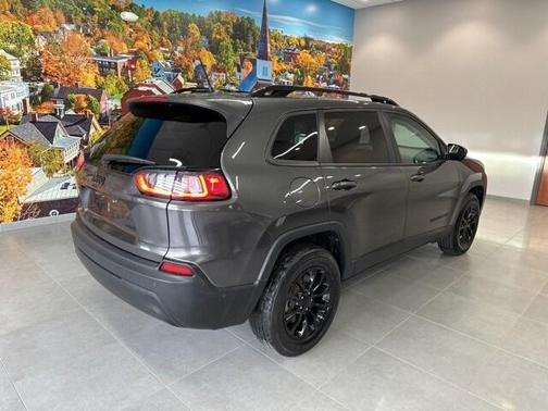 2023 Jeep Cherokee Altitude Lux