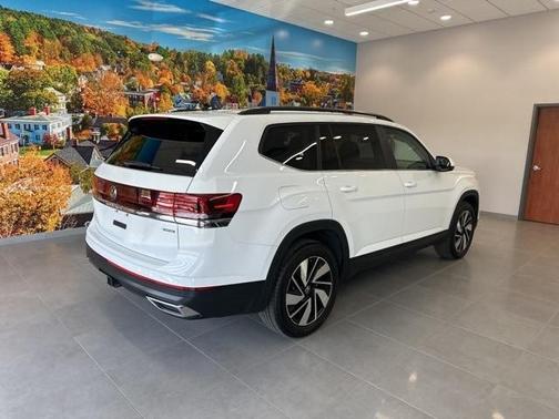 2025 Volkswagen Atlas 2.0T SE