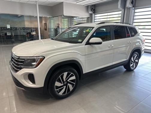 2025 Volkswagen Atlas 2.0T SE