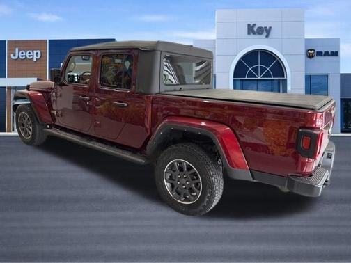 Snazzberry Pearlcoat 2022 Jeep Gladiator Overland