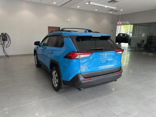 2019 Toyota RAV4 LE