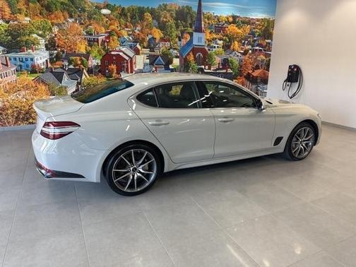 2025 Genesis G70 2.5T