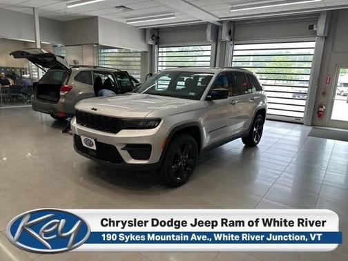2024 Jeep Grand Cherokee Laredo