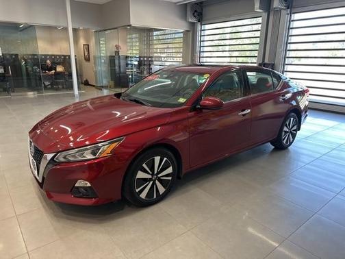 2022 Nissan Altima 2.5 SL
