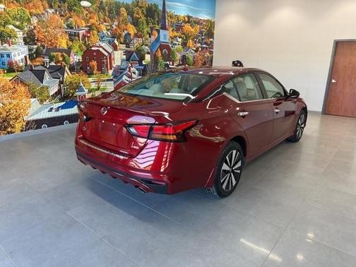 2022 Nissan Altima 2.5 SL