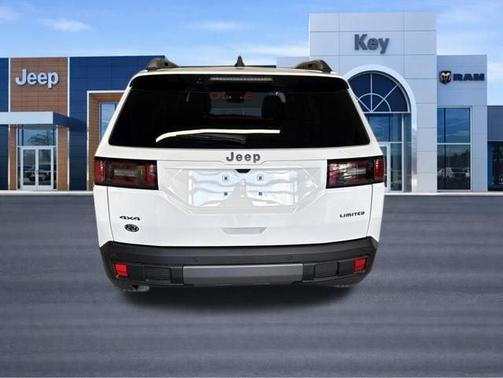Bright White Clearcoat 2026 Jeep Cherokee LAREDO/LIMITED