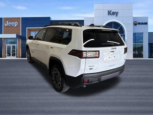 Bright White Clearcoat 2026 Jeep Cherokee LAREDO/LIMITED