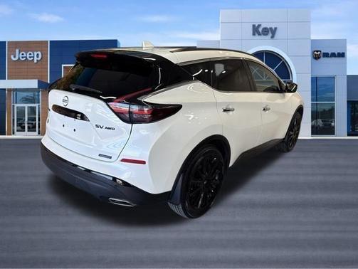 White 2024 Nissan Murano SV