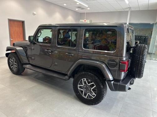 2025 Jeep Wrangler Sahara