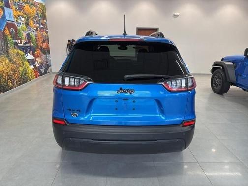 2023 Jeep Cherokee Altitude Lux