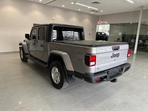 2021 Jeep Gladiator Sport
