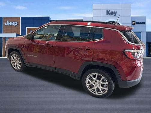 2022 Jeep Compass Latitude Lux