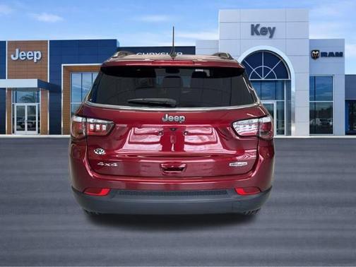 2022 Jeep Compass Latitude Lux