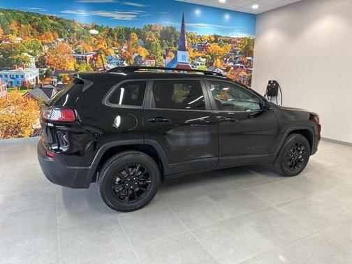 2023 Jeep Cherokee Altitude Lux