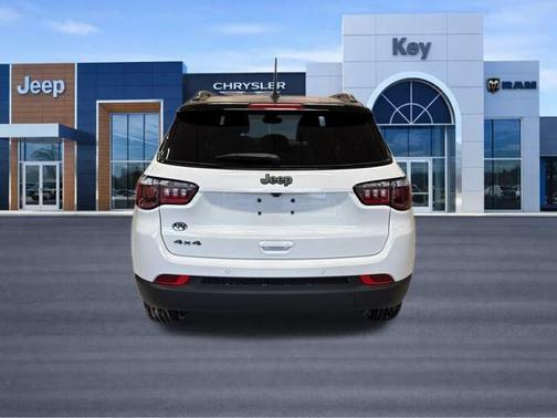 Bright White Clearcoat 2026 Jeep Compass Limited