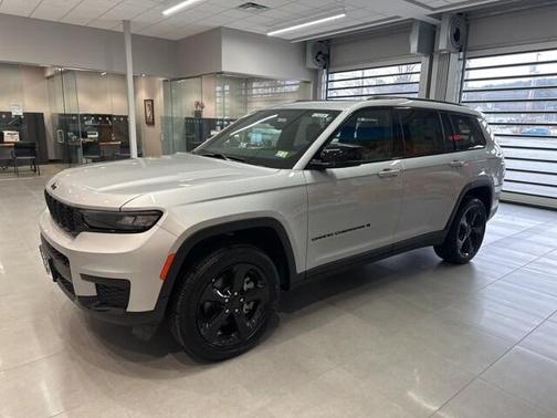 2024 Jeep Grand Cherokee L Laredo