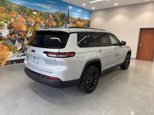 2024 Jeep Grand Cherokee L Laredo