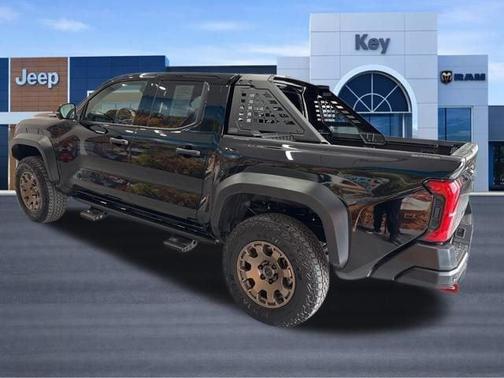 2025 Toyota Tacoma Hybrid TRAILHUNTER
