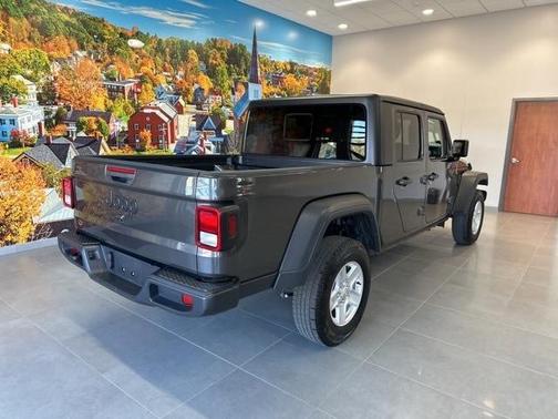 2023 Jeep Gladiator Sport