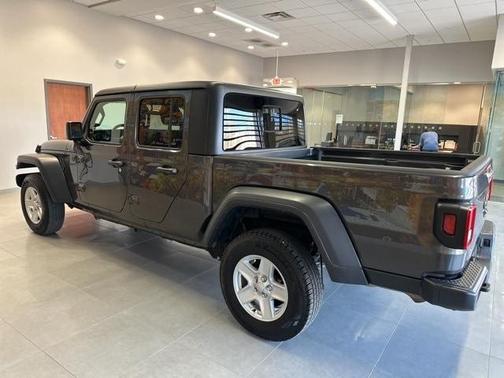 2023 Jeep Gladiator Sport