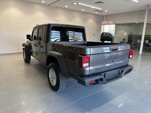 2023 Jeep Gladiator Sport