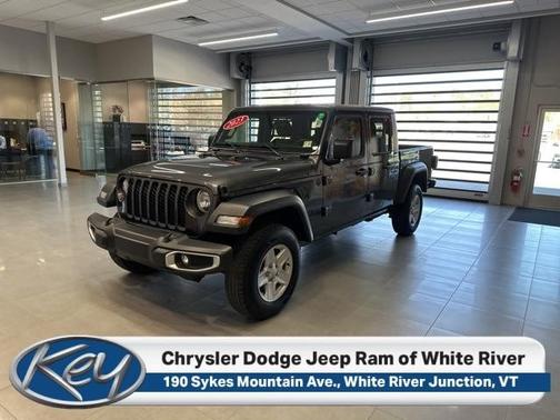 2023 Jeep Gladiator Sport