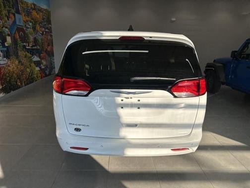 2019 Chrysler Pacifica L