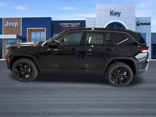 Diamond Black 2026 Jeep Grand Cherokee Limited
