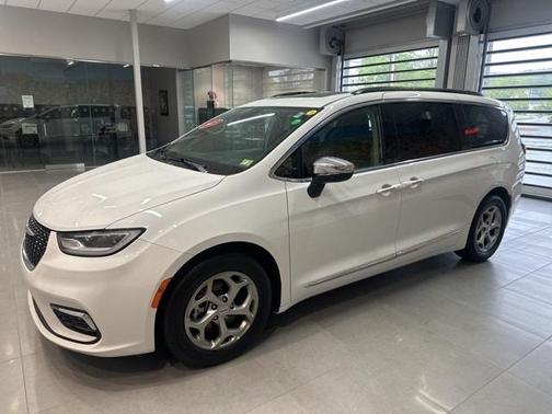 2023 Chrysler Pacifica Limited