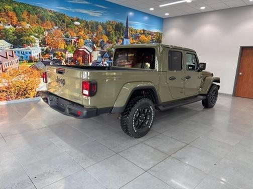 2025 Jeep Gladiator Sport