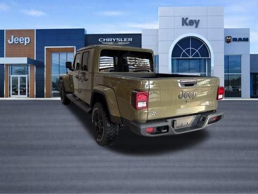 2025 Jeep Gladiator Sport