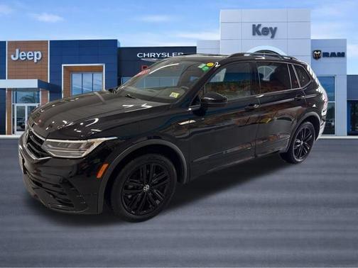 2022 Volkswagen Tiguan 2.0T SE R-Line Black