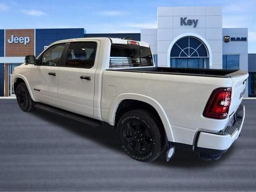 Bright White Clearcoat 2026 RAM 1500 Big Horn/Lone Star