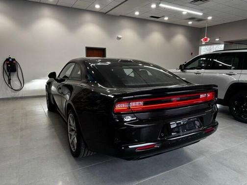 2025 Dodge Charger Daytona Scat Pack