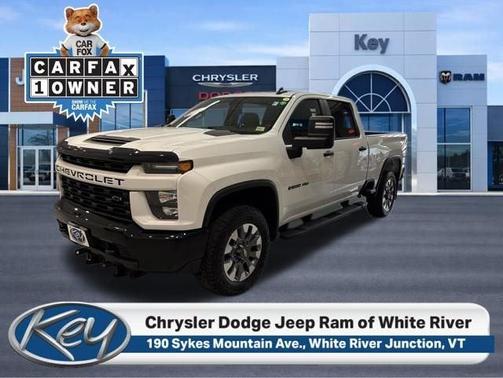Summit White 2022 Chevrolet Silverado 2500 Custom