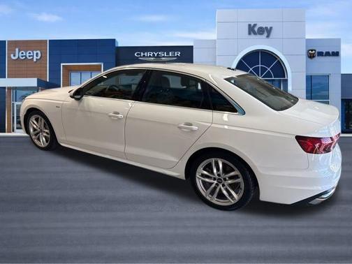 2023 Audi A4 45 S line Premium Plus