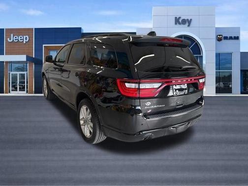 DB Black Crystal Clearcoat 2024 Dodge Durango GT