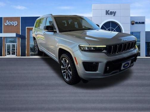 Silver Zynith 2023 Jeep Grand Cherokee L Overland