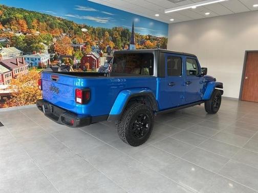 2023 Jeep Gladiator Sport
