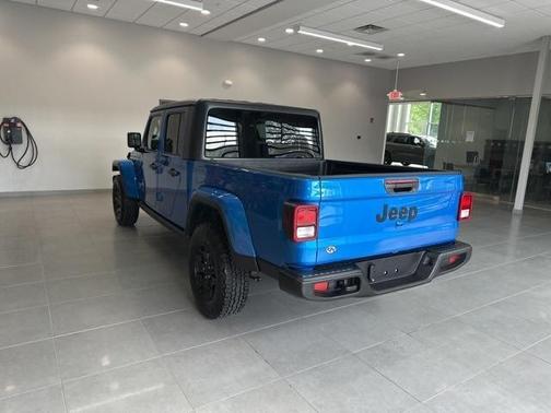 2023 Jeep Gladiator Sport