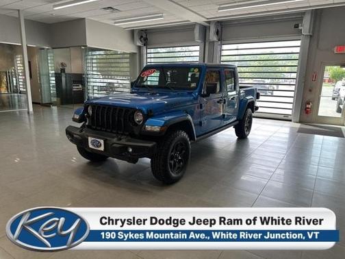 2023 Jeep Gladiator Sport