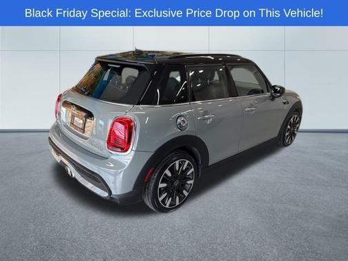 2023 MINI Hardtop Cooper