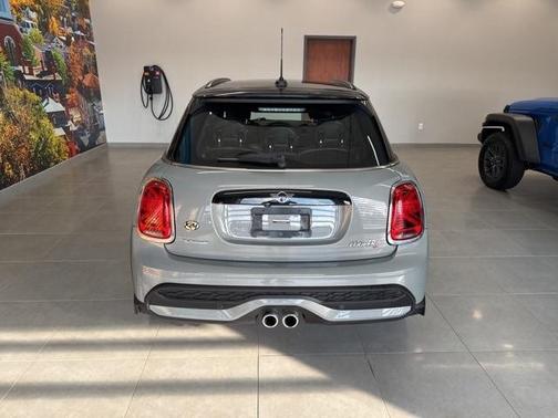 2023 MINI Hardtop Cooper